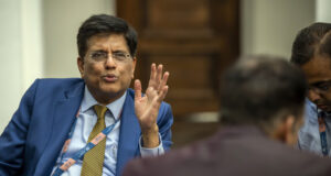 ПТИ: Министрите на търговията на Индия и САЩ ще направят оценка на напредъка по сключването на двустранно търговско споразумение