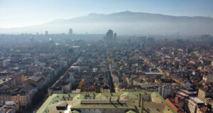 Полицията предприема мерки за осигуряване на реда и пътната безопасност заради протести и ретро шествие в София