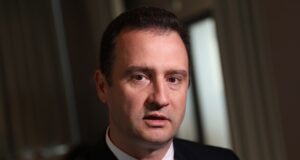 Поуката за нас от спирането на тока на Пиренейския полуостров е техническата неутралност при производство на енергия, смята министър Станков