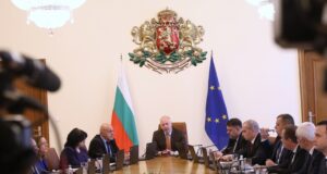 Правителството прие 25 национални програми за развитие на образованието