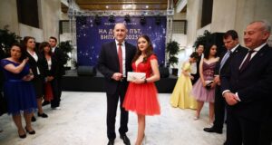 Президентът Румен Радев се срещна със зрелостниците, които ще отбележат своя абитуриентски бал в рамките на инициативата „Подкрепи една мечта“