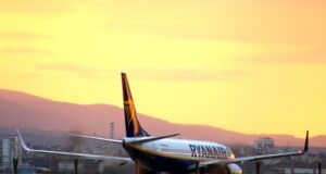 "Райънеър" отчита спад на годишната печалба с 16 процента до 1,61 млрд. евро