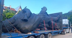 Реставрираният паметник на Христо Ботев вече е във Враца