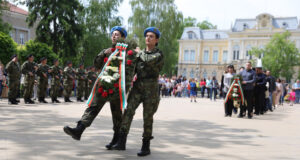 С разнообразна културна и спортна програма в Русе се отбелязват празникът на града и Денят на храбростта