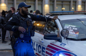 Двама служители на израелското посолство са убити във Вашингтон