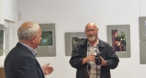 Смолянският фотограф Сашо Сарандалиев представя изложбата „85 фотоса и 50 години зад обектива“