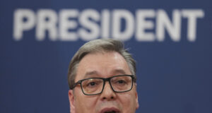 Сръбският президент бе изписан от белградска болница, след като прекъсна посещението си в САЩ заради здравословен проблем