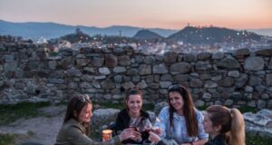 Старинен Пловдив е домакин от днес на фестивала "Дефиле Вино и гурме" 2025