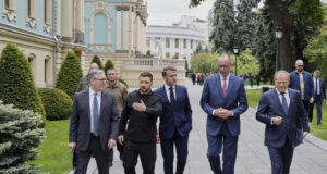 Лидерите от т. нар. Коалиция на желаещите по време на днешната им среща в Киев.