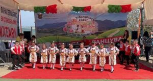 Традиционният празник „Герлово пее и танцува“ събра хиляди гости от страната и чужбина