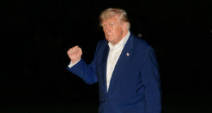 Тръмп каза, че ще разговаря с Путин и със Зеленски в понеделник