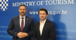 Туристическият сектор в България е готов за приемането на еврото, заяви министър Мирослав Боршош