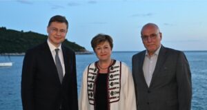 Управителят на БНБ Димитър Радев проведе среща с Кристалина Георгиева и Валдис Домбровскис в Дубровник