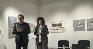 Художествената галерия в Добрич бе домакин на среща с проф. Вержиния Маркарова на тема “Хартията в текстилното изкуство”