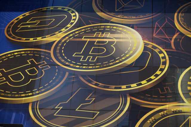 Цената на биткойна достигна рекордно високо равнище от почти 110 000 долара