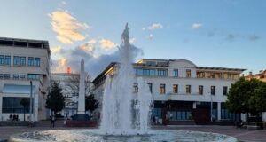 Черногорското правителство планира да въведе седемчасов работен ден