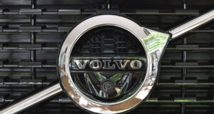 Шведският автомобилостроител "Волво" съкращава 3000 от служителите си в целия свят