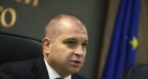 Гроздан Караджов