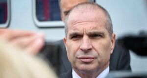 Вицепремиерът Гроздан Караджов ще открие публична дискусия за предстоящата процедура за пътнически услуги с железопътен транспорт