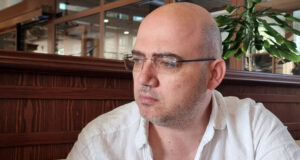 Време е висшите училища, в които се изучава туризъм, да се сдружат в асоциация, смята секретарят на президента Илин Димитров