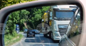 Възстановено е движението през прохода Петрохан в района на Гинци