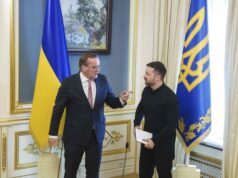 Германският министър на отбраната отхвърли исканията на партията си за промяна на политиката спрямо Русия