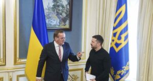 Германският министър на отбраната отхвърли исканията на партията си за промяна на политиката спрямо Русия