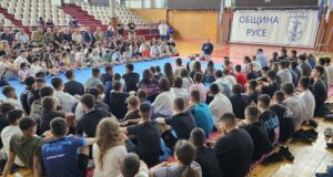 Да използват уменията си за добро и защита, а не за агресия призова децата от клубове по бойни спортове кметът на Русе