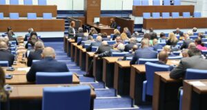 Депутатите да обсъдят откриването на процедура за избор на управител и подуправител на НОИ, предвижда проектопрограмата на парламента