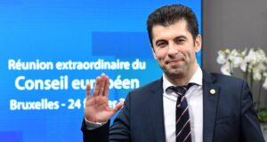 Кирил Петков
