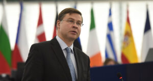 Валдис Домбровскис