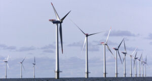 Електроенергийната мрежа за вятърни паркове в Северно море може да увеличи сметките за енергия в Нидерландия, съобщи местна медия