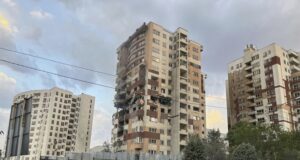 Израелската армия обяви, че атакува с 200 изтребителя, поразени са над 100 цели в Иран