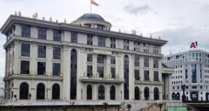 Министърът на външните работи и търговията на Унгария Петер Сиярто пристига на работно посещение в Скопие