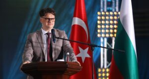 Министърът на културата Мариан Бачев за "Дипломация на чудесата": Такива събития градят бъдещето