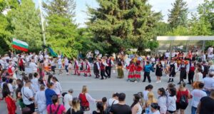 Над 1500 деца и младежи от цяла България участват в 20-ия детски ромски фестивал „Отворено сърце“ във Велико Търново