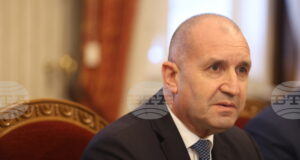 Напусна ни утвърден учен, ерудиран общественик и обичан преподавател, каза президентът Радев по повод кончината на Милена Цанева