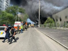 ОБНОВЕНА
                                                                                                Една жена е загинала, а 17 души са ранени, в резултат на сутрешната атака с дронове в Одеса, съобщи областният управител
