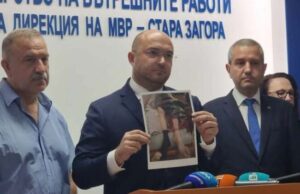 ОБНОВЕНА Общо 75 души са държани в ужасяващи условия в незаконни домове за възрастни хора в старозагорското село Ягода, съобщи правосъдният министър
