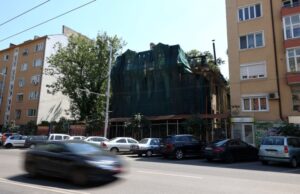 Общината да изкупи имоти в центъра на София и да ги превърне в детски градини, предлага кметът Васил Терзиев в доклад