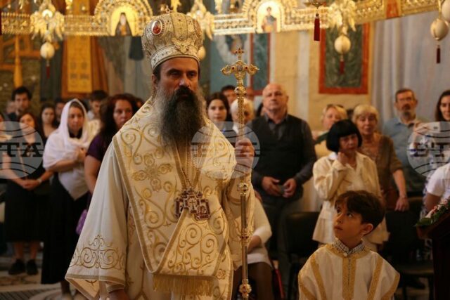 Патриарх Даниил връчи дипломите на завършващите Софийската духовна семинария "Св. Йоан Рилски"
