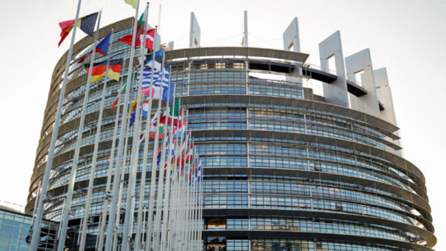 Европейски парламент, евродепутати