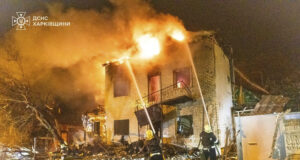 Кметът на украинския град Харков съобщи за масирано руско въздушно нападение