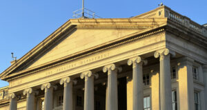 САЩ отказаха да определят Китай за валутен манипулатор, но разкритикуваха политиките му за прозрачност