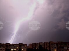 Силна гръмотевична буря с проливен дъжд се разрази над София, няма подадени сигнали за нанесени щети