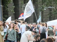 Студент, заподозрян в призив за промяна конституционния ред в Сърбия е пуснат под домашен арест