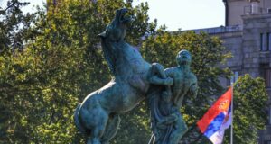 Сърбия въведе електронни визи за чужденци от 46 държави