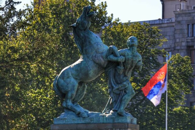 Сърбия въведе електронни визи за чужденци от 46 държави
