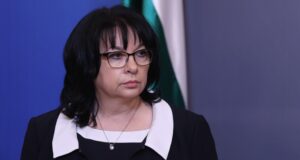 Членството в еврозоната ще доведе до икономическа и финансова стабилност за България, каза министърът на финансите Теменужка Петкова