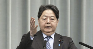 Япония не е получавала писмо от САЩ с искане за търговска оферта, каза началникът на кабинета в Токио след изявление на Белия дом